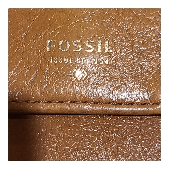 Fossil Tan Lightly Distressed Leather Snap Zip Wallet Vintage 13 Card Slots - Picture 3 of 9